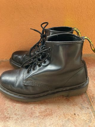 Botas Dr. Martens Originales Talla 39