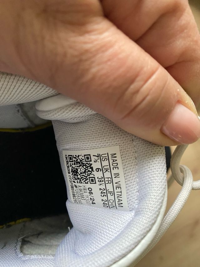 Adidas Deportivas Blancas con plataforma