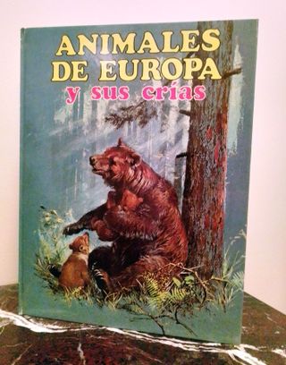 Lote libros animales y sus crías + Oceanía