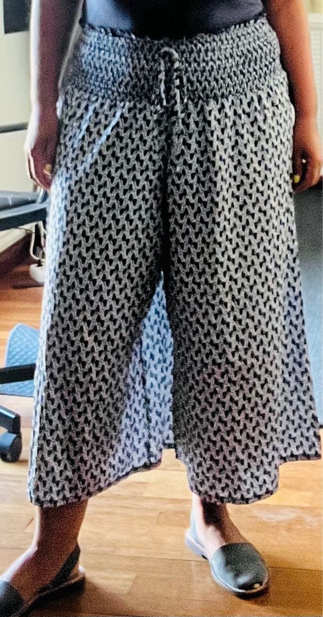 Pantalón ancho estampado talla 44