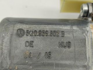 Volkswagen 1631943 motor elevalunas 5q0959802b