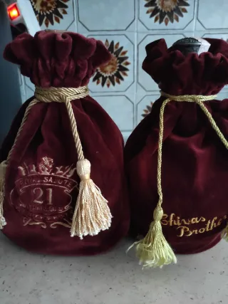 Borsa in velluto Chivas Regal 21 anni