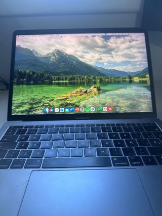 MacBook Pro 13 2017 8GB 2.3GHz