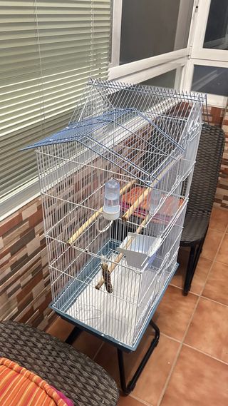 Jaula para pájaros blanca