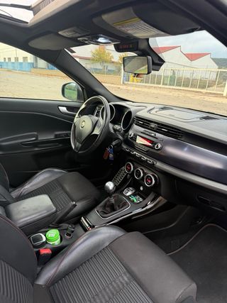 Alfa Romeo Giulietta 2011