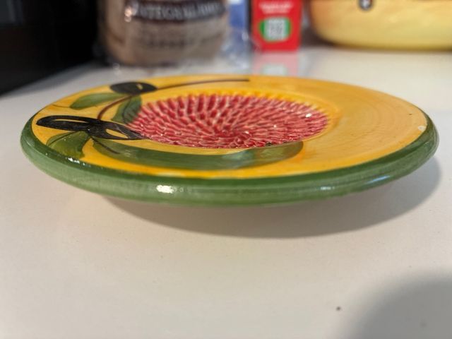 Rasca ajos artesanal de cerámica