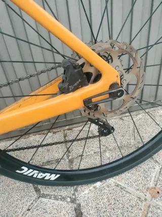 Bici Canyon Grizl 6 Carbono