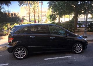 Despiece Mercedes B180d