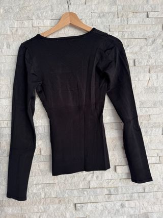 Top Guess Negro Manga Larga