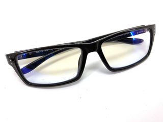 otras gafas gunnar riot