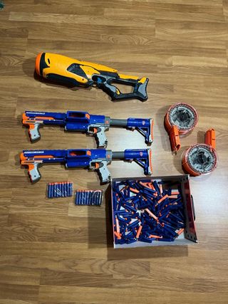 Lote Pistolas Nerf y Accesorios