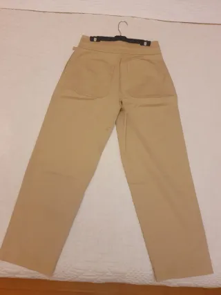 Pantalón Massimo Dutti Mujer.
SIN ESTRENAR. 