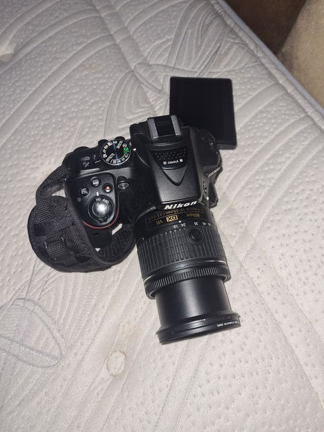 Cámara Digital Negra D5300