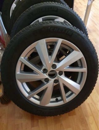 4 Neumáticos con Llantas Michelin - Urgente