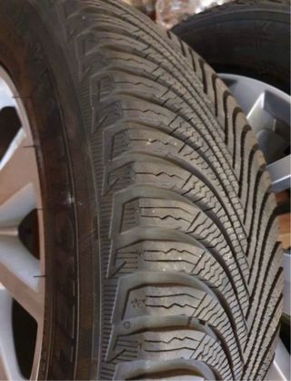 4 Neumáticos con Llantas Michelin - Urgente