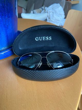 Gafas de sol Guess estilo aviador. Sin estrenar. 
