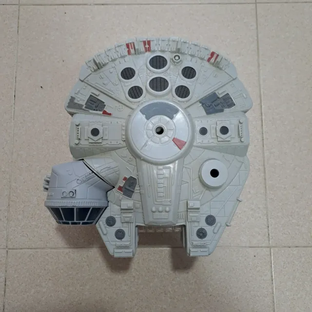 Nave Star Wars con asa, rampa y patas