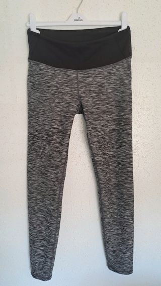Lote Sudadera deportiva y mallas técnicas