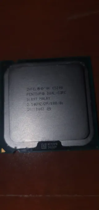 Procesador Intel Core 2 Duo E5200