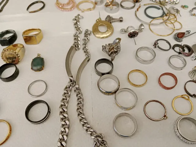 Lote de bisutería variada