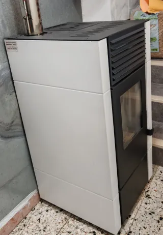 Stufa a pellet Punto Fuoco 
9,5 kW