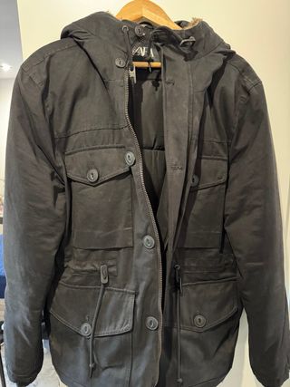 Abrigo Zara Negro con Capucha