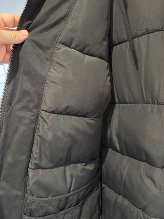 Abrigo Zara Negro con Capucha