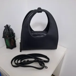 Bolso de mano negro