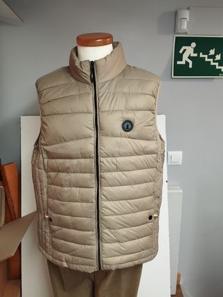 Chaleco acolchado beige
