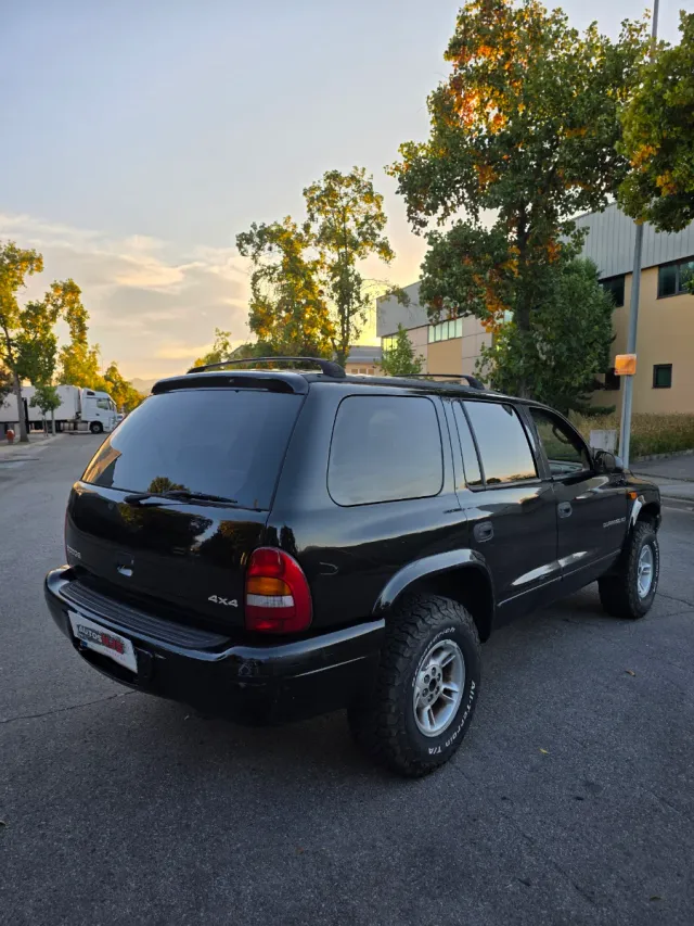 Dodge DURANGO SLT 2000