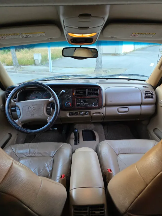 Dodge DURANGO SLT 2000
