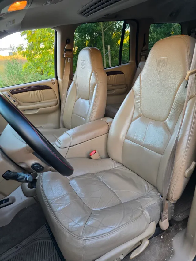 Dodge DURANGO SLT 2000