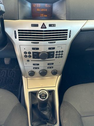 Opel Astra 2007