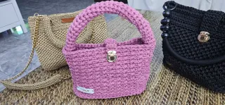 Bolso de crochet hecho a mano
