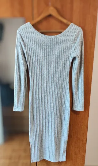 Vestido cinza canelado manga comprida