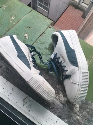 Zapatillas Puma Blancas y Azules