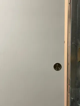 Puerta corredera blanca 80cm con sistema corredero