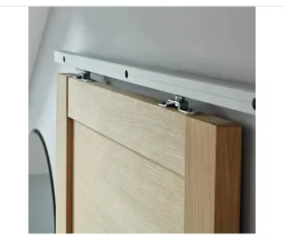 Puerta corredera blanca 80cm con sistema corredero