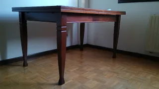 Mesa de comedor extensible de madera