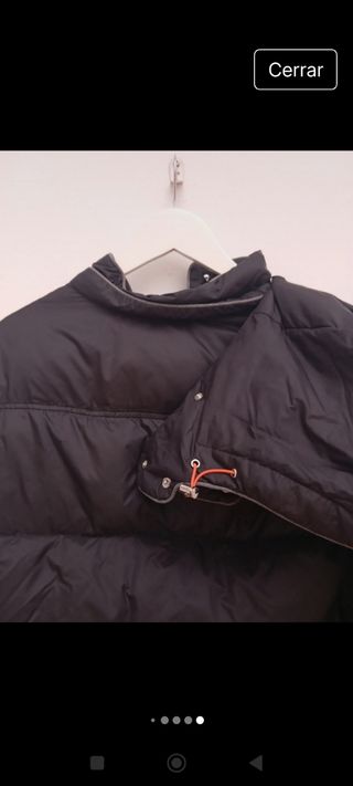 Chaquetón de plumas negro