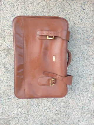 Maleta marca vial vintage de viaje marrón