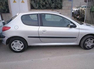 Despiece PEUGEOT 206 Color GRIS KFWTU3JP 4-TRG.
