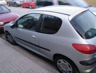 Despiece PEUGEOT 206 Color GRIS KFWTU3JP 4-TRG.