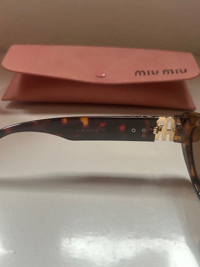 Gafas de sol Miu Miu Tortoise