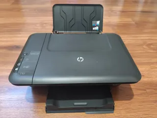 Impresora HP Deskjet 2050 Negra 
