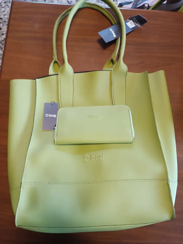 Borsa O bag verde con portafoglio