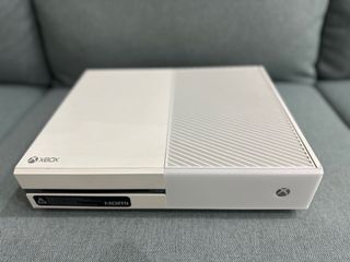 Xbox One Bianca con cavi originali
