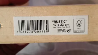 Escuadra de madera 17x23cm Madera Nogal. 