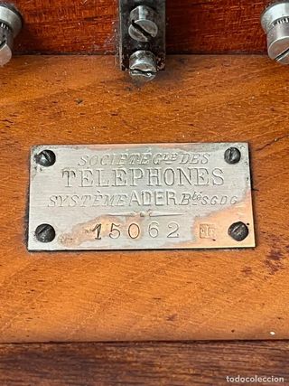 Teléfono antiguo 1895 placa vibrante