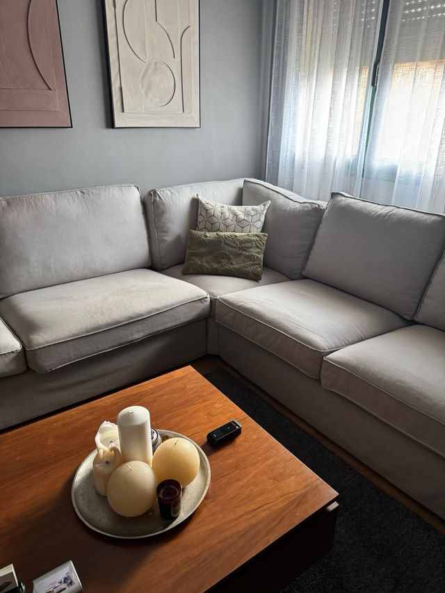 Sofá esquinero Kivik beige/gris